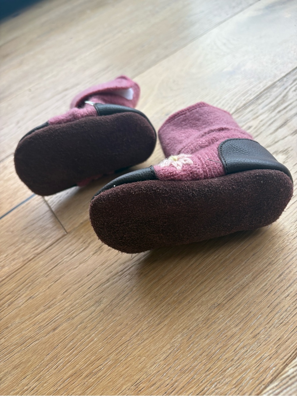 Nooks Booties - Picture 2 of 3